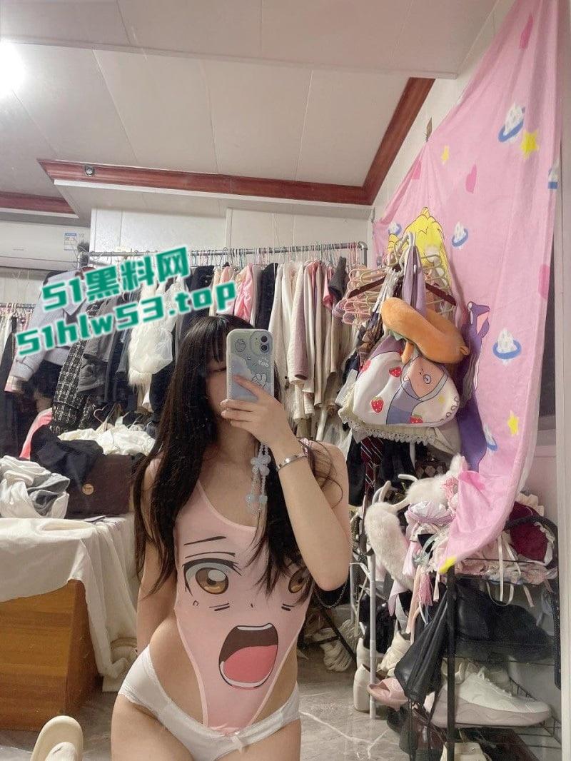 台湾新北长庚大学【梁欣】清纯嫩妹自慰私拍,惨遭渣男四处炫耀流出,掐脖爆操猛插骚穴无比的反差!-4