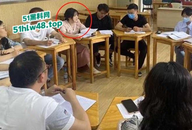 昆明先锋小学【缪青颖】从三好老师变“三流女主”,白天教书育人,晚上“床上教学”知三当三勾引有妇之夫!-9