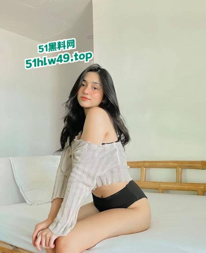 Titok170万粉丝网红,顶级御姐【JULSbraba】超美女神下海约啪,金主爆操抽插视频流出曝光!-1