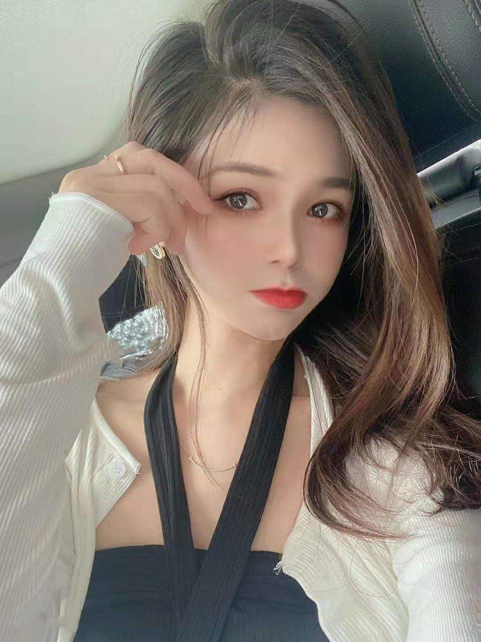 广东省河源市人妻胡玉梅出轨视频被情夫曝光 贤妻良母与放荡母狗无缝衔接 身材一流 那淫荡的呻吟是不知道是有多饥渴-5