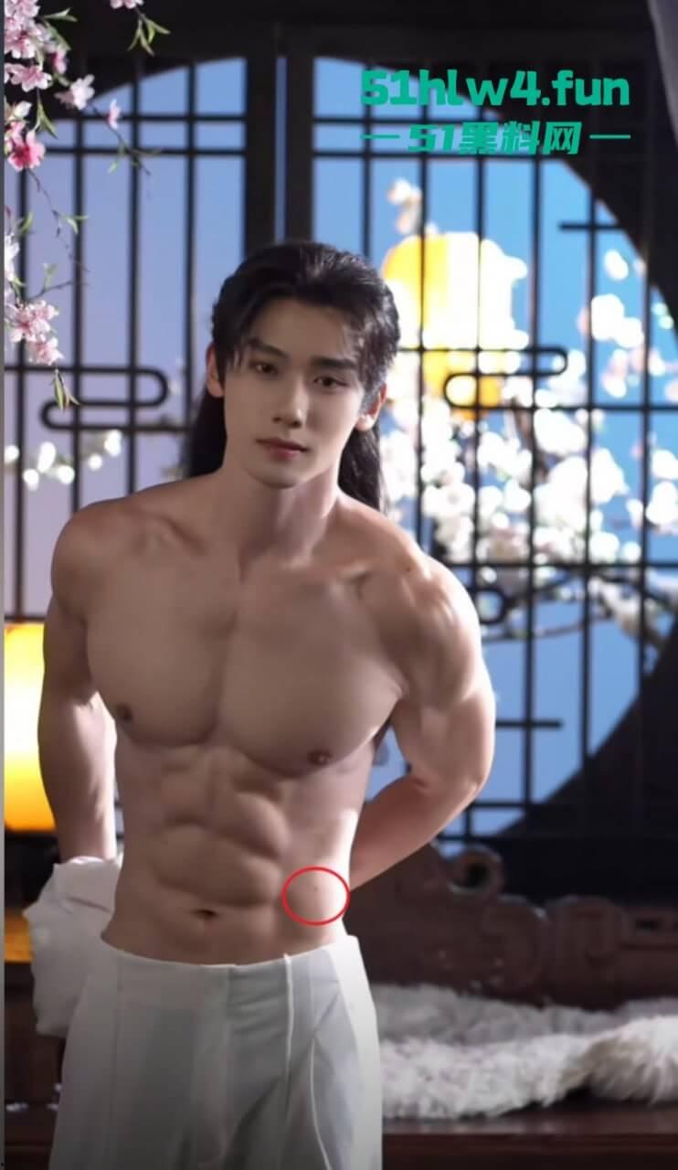 抖音百万粉丝网红【屋里超哥】私底下居然靠富婆赚钱维生34分钟完整版私密视频流出!-5