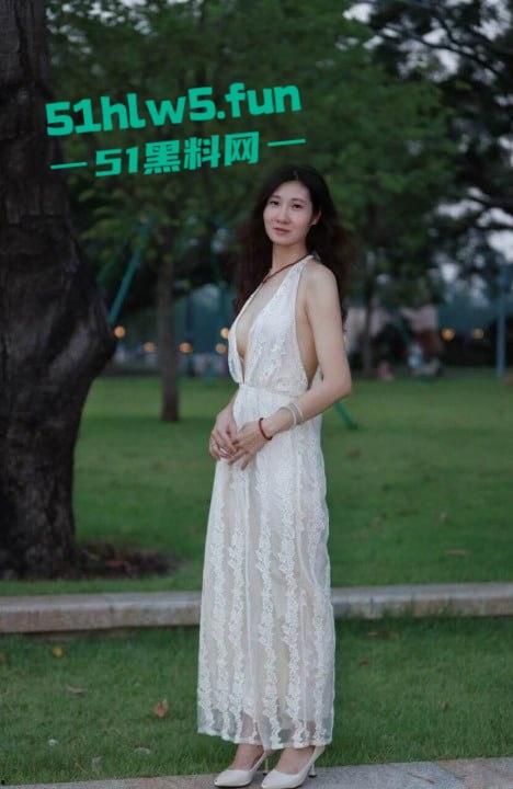 乱伦系列之母子浴室,极品豹纹高跟鞋骚妈,在马桶上被儿子撕烂丝袜用小鸡巴后入捅插!-3