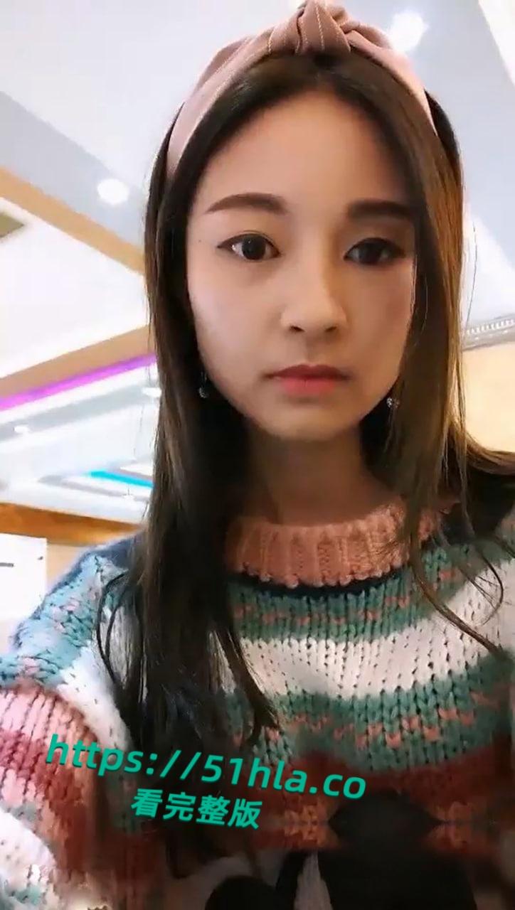 主持专业大三学生妹【桑桑】兼职带着跳蛋主持婚礼直播，金主远程操作跳蛋，边主持边高潮震撼全场！-1