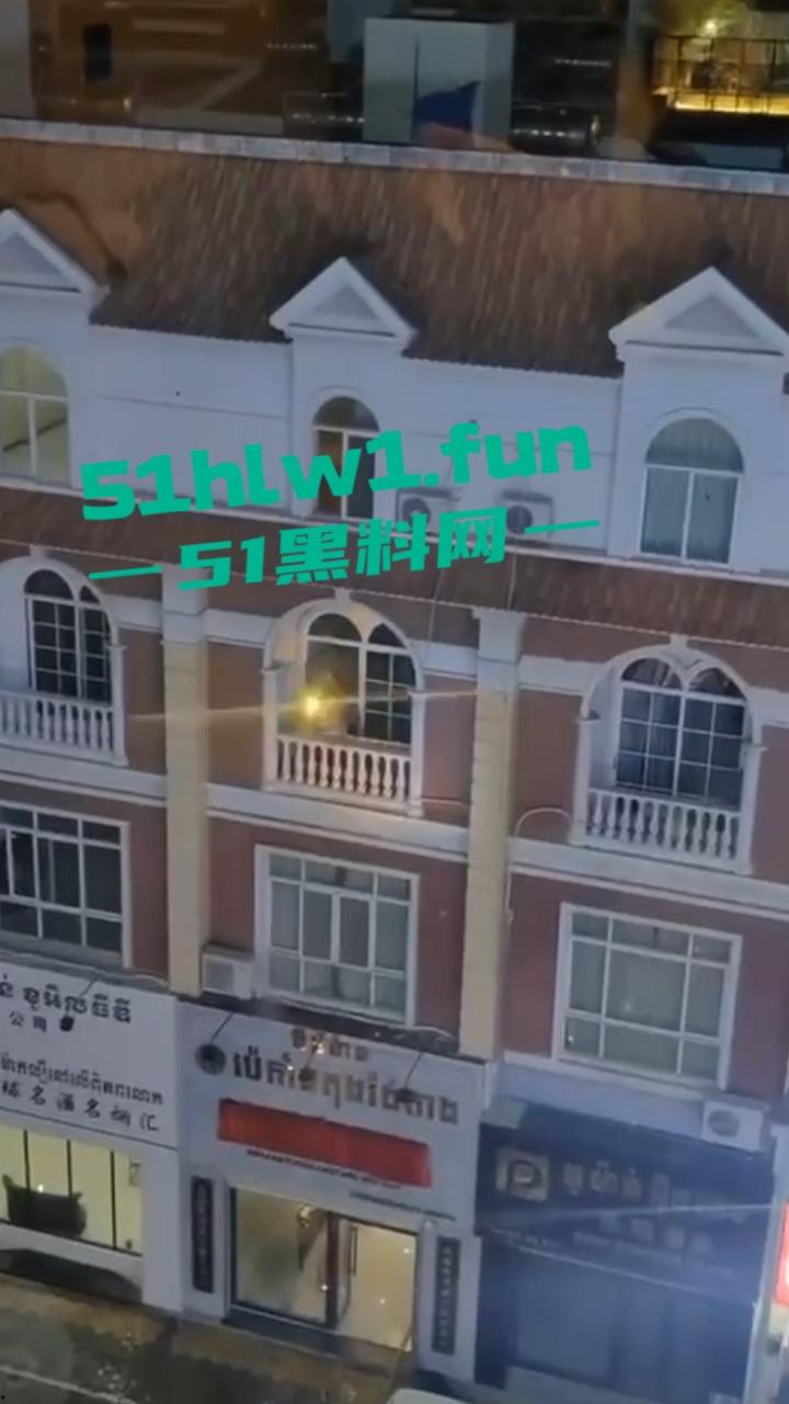 柬埔寨金边钻石岛警察抓捕嫌犯暴力又血腥 现场实拍炸裂视频流出!-1