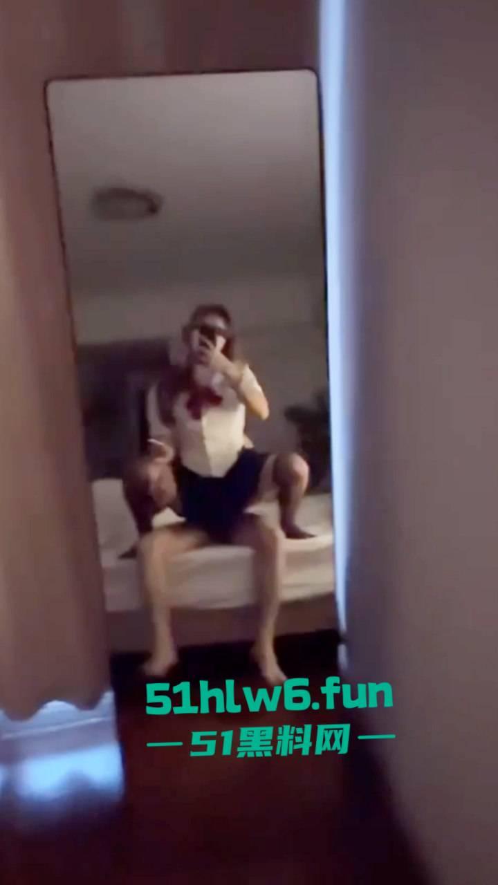 莆田快手网红【吐泡泡】身材超赞的反差母狗,醉酒喝多后将做爱视频发送20多个群,只为找爸爸操自己。-9