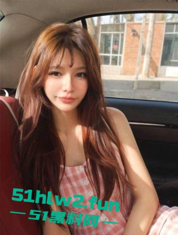 重庆黔江反差母狗【姚欢】艺名田羽希,在北京帝都卖淫竟遇熟人被偷录后遭到了曝光。-8