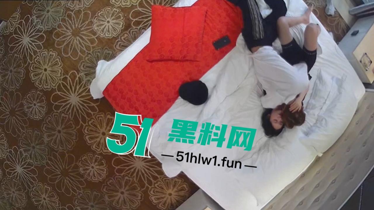 快手千万网红【李璐璐】被前男友偷拍裸照和大尺度视频最终被全网曝光!-7