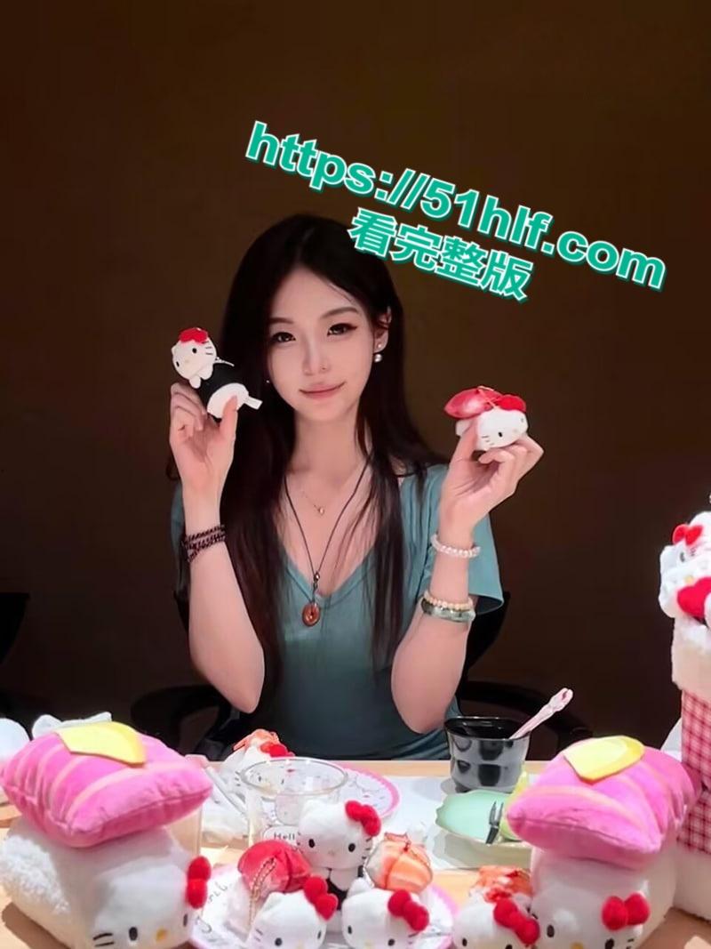 南宁师范大三学姐【许嘉阳】与炮友性爱视频流出，香嫩软舌灵活口交被正面无套狂怼，眼泪都操出来了！-1