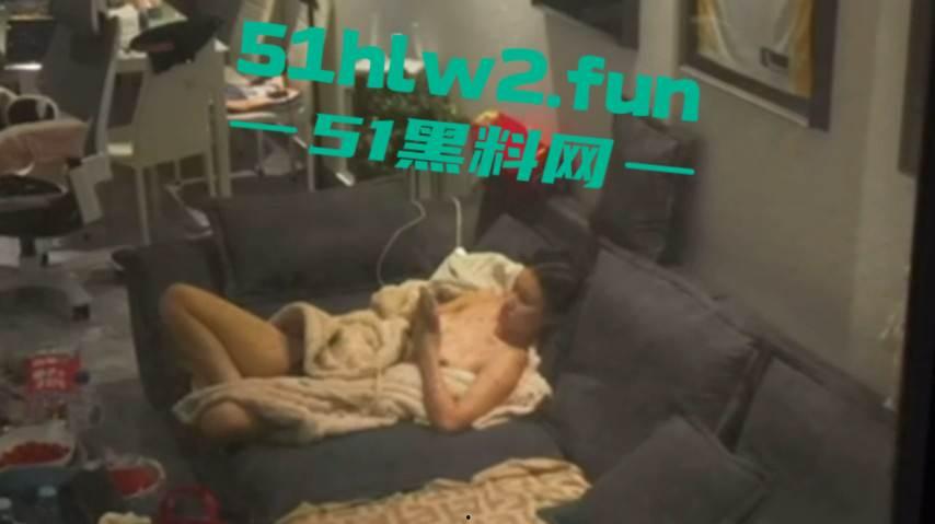 江苏南京市鼓楼区裸体大奶少妇欣赏了吗,瓜友用无人偷拍独守空房的裸装少妇看着很温柔舒服。-7