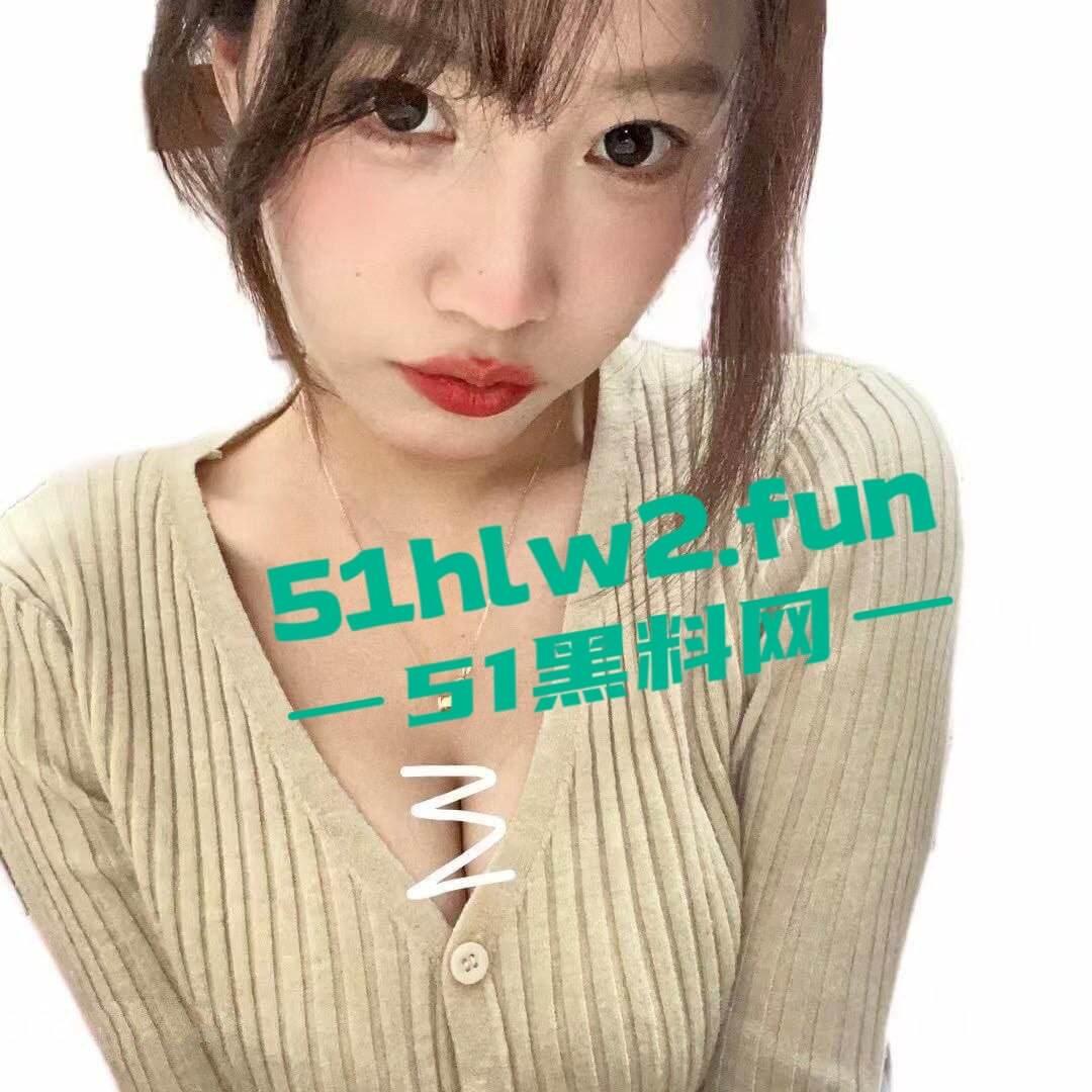 高颜值校花女神【林钰佳】清纯大眼反差学生妹,巨乳翘臀身材极品寝室自拍勾引金主,酒店约炮视频流出。-3