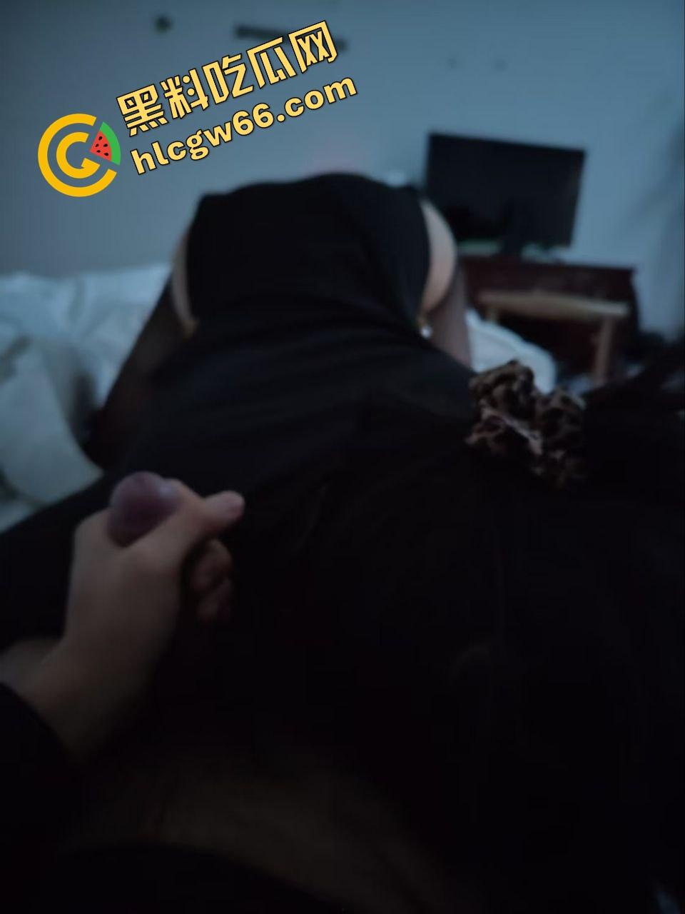 浙江天台育英小母狗【许诗茵】调教视频全网流出,被操到翻白眼舔脚求饶,校长急疯连学校大门都不让进了!-6