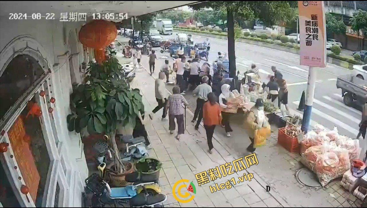 广东潮汕 聚众抢劫超市！哄抢明抢物品！实现群体零元购！太出生了！-7