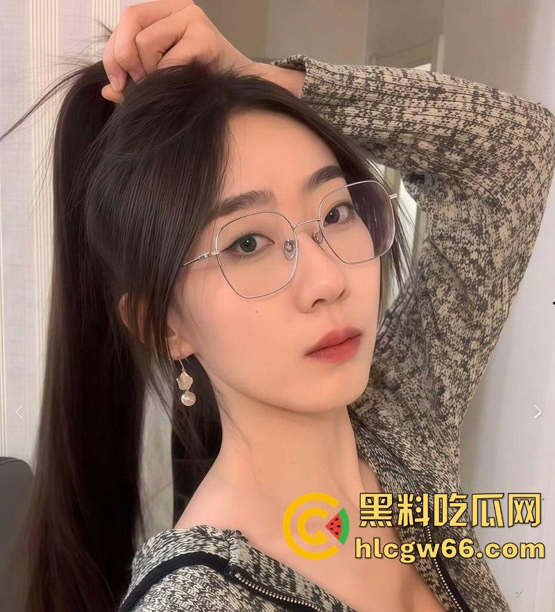 成都小学语文老师【苏靖雯】酒店约炮学生家长视频流出 主动口交上位榨精 无比风骚!-1