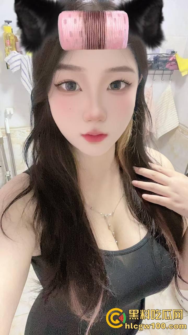 真空大奶技师全程伺候,成都小甜甜按摩蒙眼服务,按得你满身爽感一身轻松,但看不到奶子实在可惜!-3