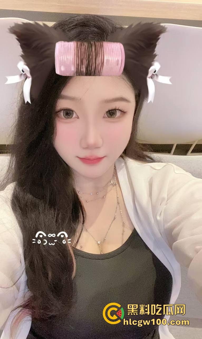 真空大奶技师全程伺候,成都小甜甜按摩蒙眼服务,按得你满身爽感一身轻松,但看不到奶子实在可惜!-4