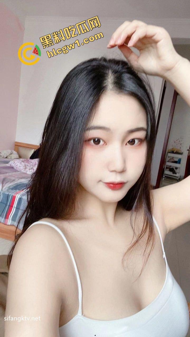 安徽合肥反差骚母狗『钟韵』在家发骚脱光自慰 用硅胶肉棒满足自己 独家流出!-3