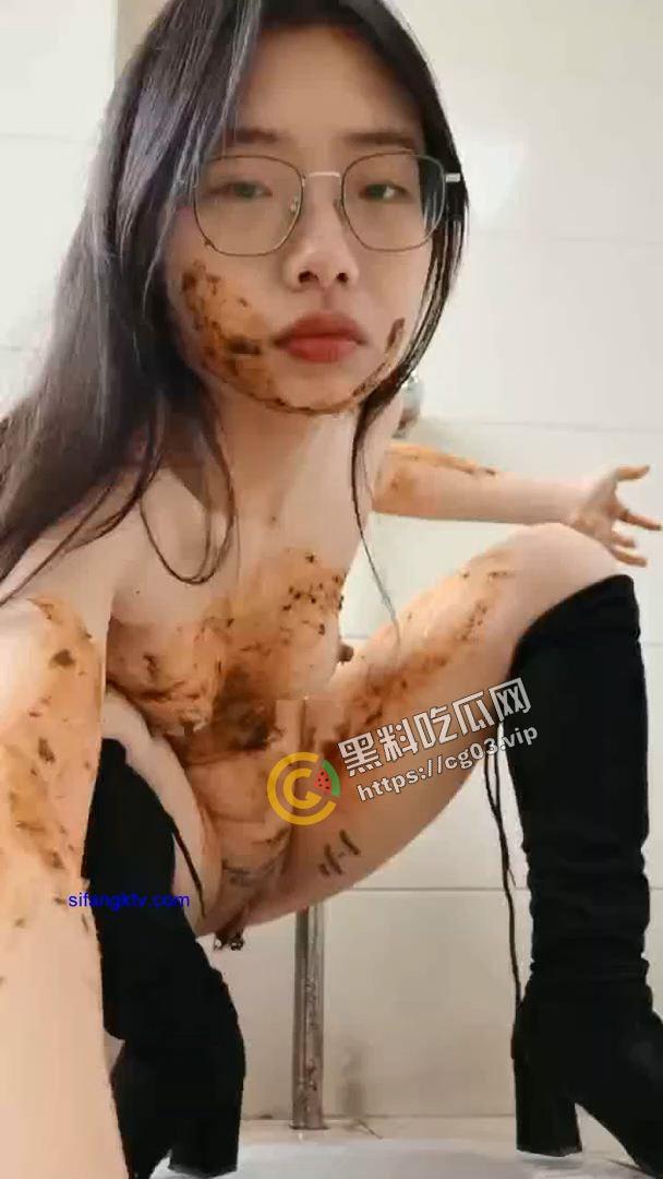 实名曝光!武汉地质大学研究生【陈洁莹】 反差婊 户外调教 吞精 扩阴 吃屎 重口慎入!-8