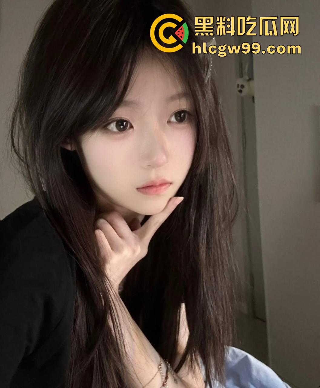 山西林业职业技术学院『林甜甜』曾经的高冷女神如今成跪地小母狗,喝尿舔脚任人践踏,扇脸羞辱都不敢喘气!-1