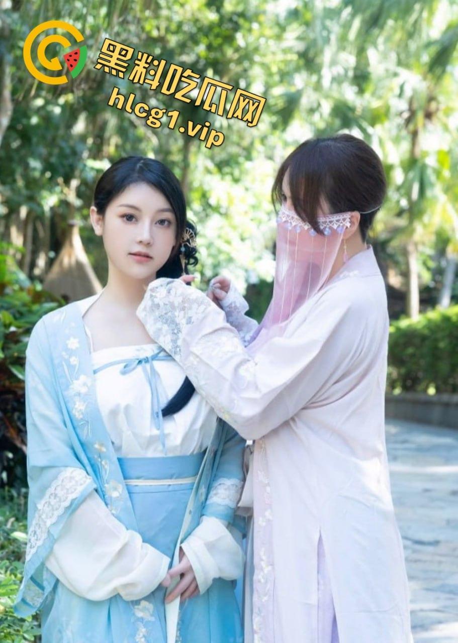 秀人网甜美可爱型御姐『豆豆』最新双人女女激情大片!舔脚磨豆腐玩奶玩逼!尤物摩擦引爆视觉盛宴!-1