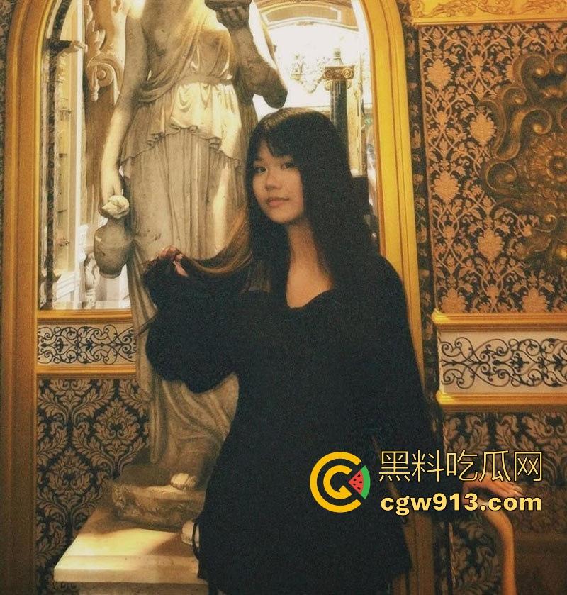 川渝18岁巨乳高中生【林瑜】36E傲乳露脸揉奶自慰,骚穴母狗致命诱惑,真正的童颜巨乳!-2