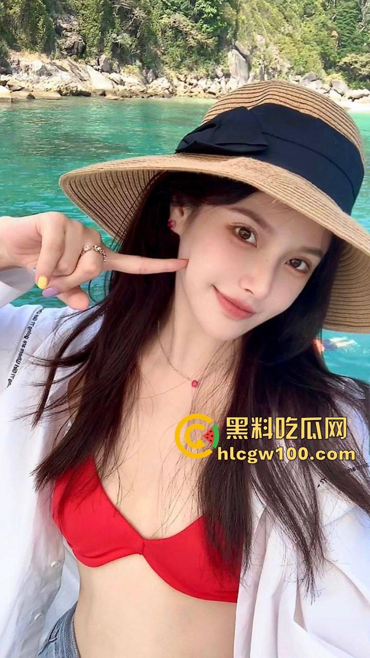 什么叫有事找秘书,没事草秘书?瓜友投稿花点钱拿下00后秘书,每天办公室内扶着桌子直接无套内射开干!-1