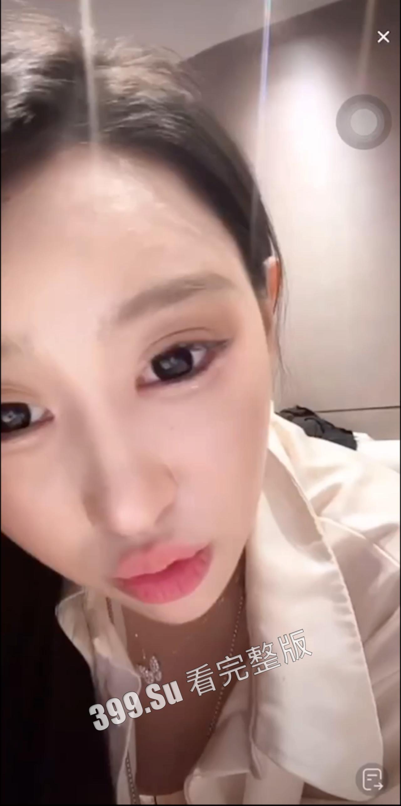 抖音快手女主播露点合集 瓜友们觉得她们是故意的还是不小心的？ （六）-4