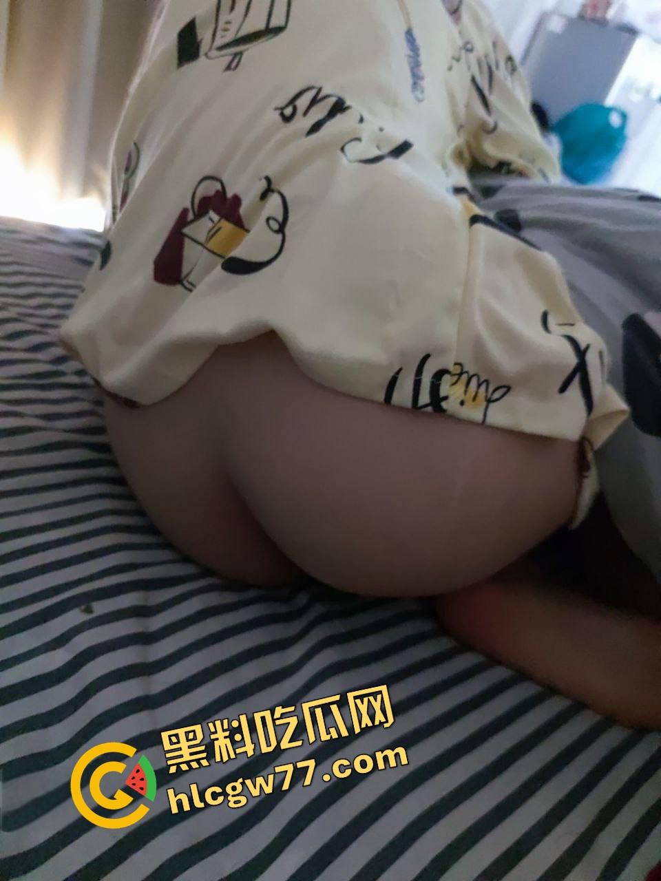 陕西西安交通大学『陈珂』被前男友爆料形象全靠演,做爱自拍舔屌求操,小逼黑得像煤球!-10