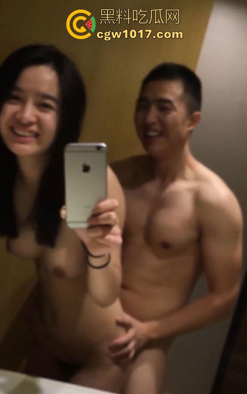 曾经哪个精神小伙如果也是能操上好逼了!跟甜美白领私下厮混,各种花式做爱,对镜后入大奶狂甩,浪叫到腿软!-7