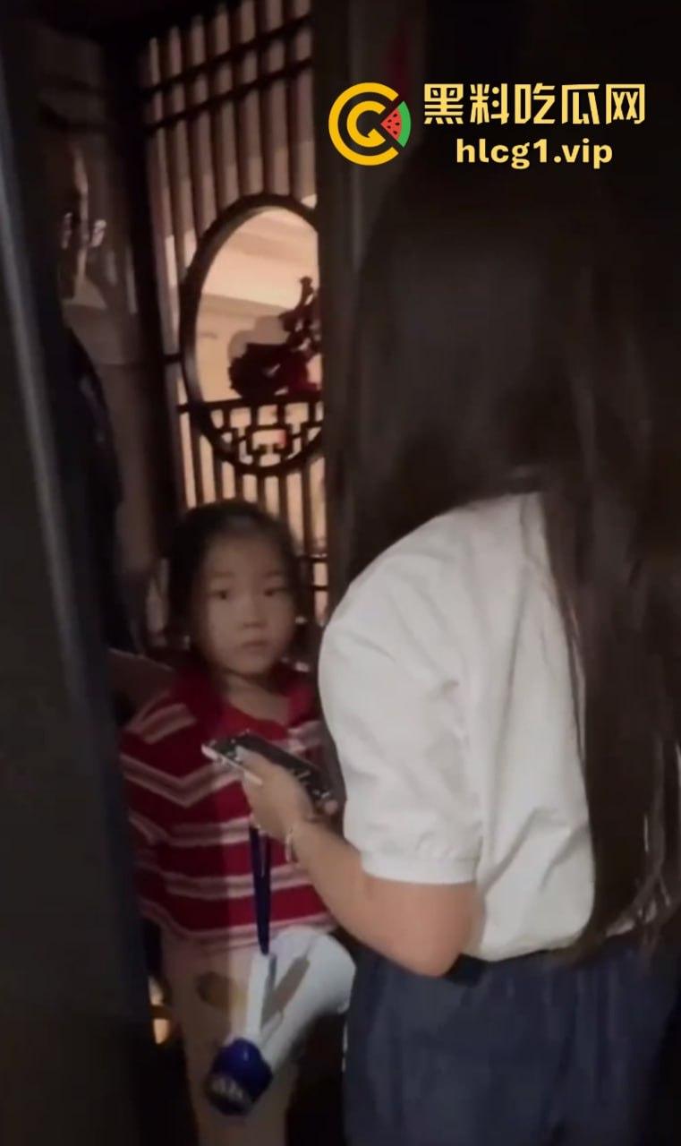 离完婚就不能见小孩?江苏泰州女子回家看小孩遭公公拳打脚踢!-7