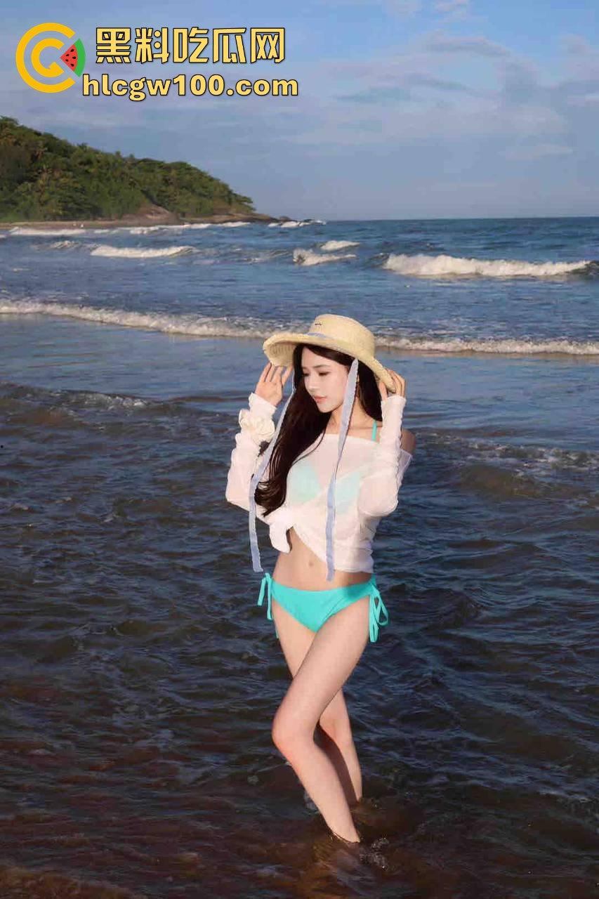 骚鸡拍照骚气冲天，姿势一个比一个奇葩！撅屁股抬腿扭腰放骚味，拍个照片都能把镜头熏裂！-16