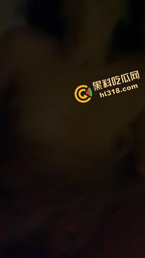 传教士体位遇上极品大奶，冲刺速度一提奶子直接翻江倒海奶浪翻滚，这不是硅胶假奶能带来的感觉！-9