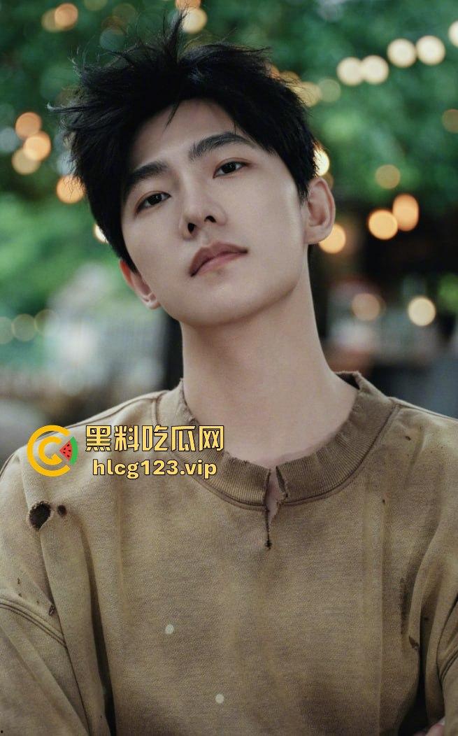 台湾狗仔葛斯齐再曝猛料 杨洋操粉对象竟然是富婆作家顾漫 编剧主演竟然成了炮友，我觉得狗仔是没活了没活硬整-9