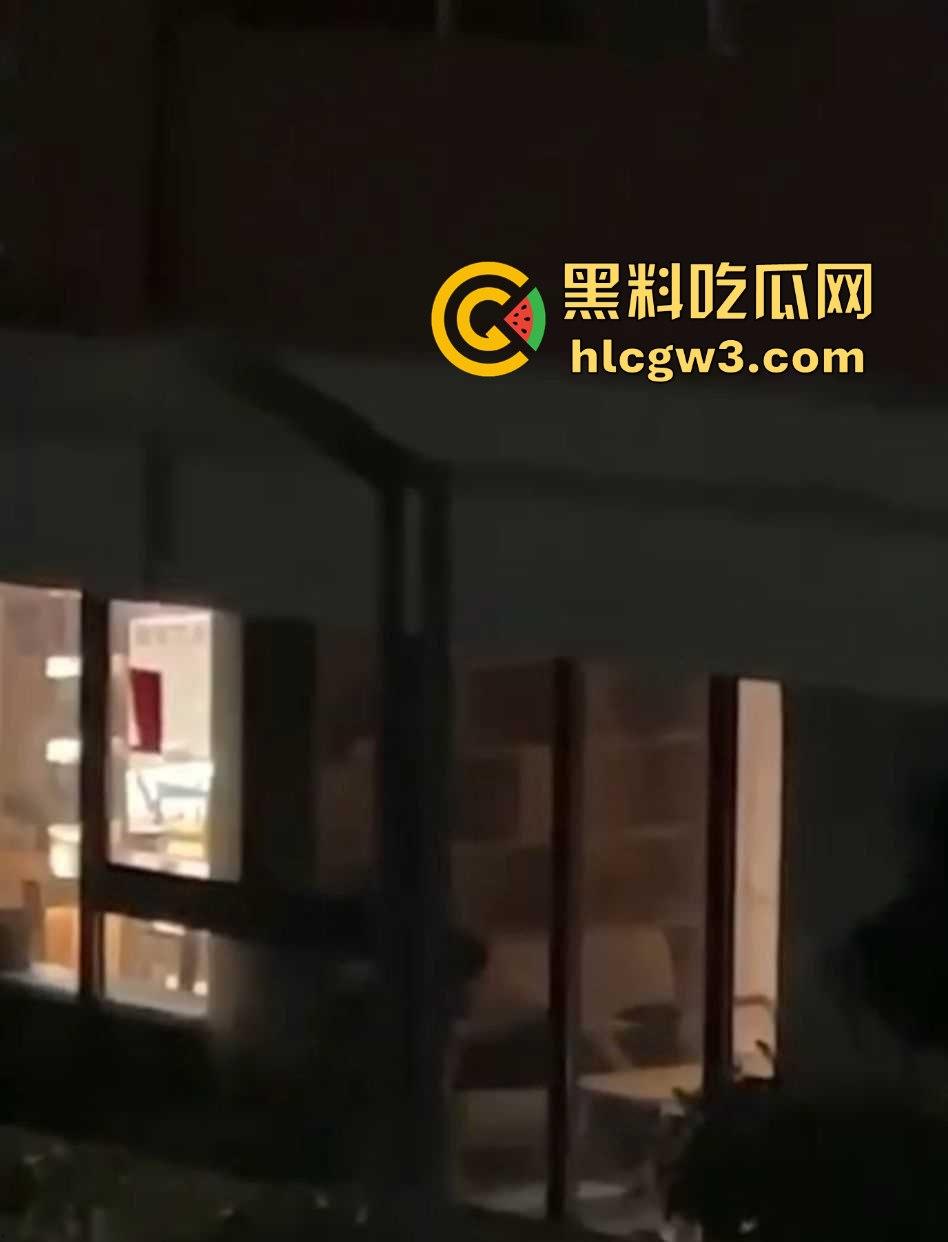 福建平潭职业技术学院 情侣隔着单向玻璃做爱被围观拍照却毫不知情 这下学校表白墙不炸了吗-6