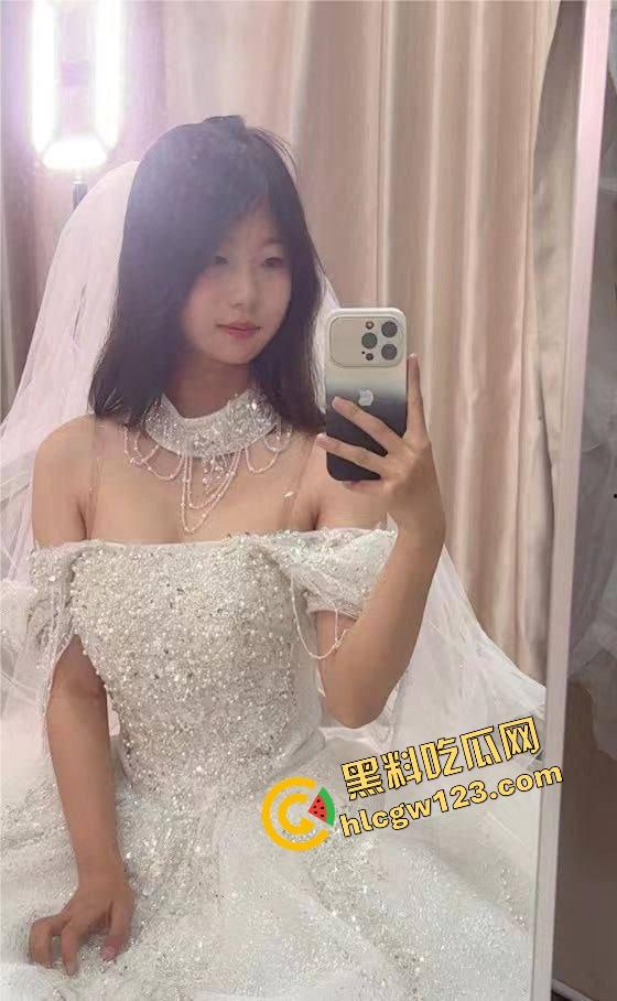 四川绵阳JK前女友私密片曝光『王涵宣』反差骚到爆,蜡烛皮鞭震动棒调教成精,淫叫像唱戏!-3