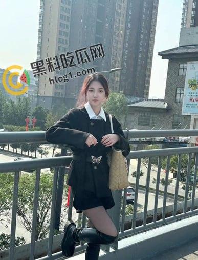 高端泄密流出反差婊极品顔值女神 姜瑜 人前女神 私下贱母狗跪舔屁眼 沦为了富二代男友的性玩物-5