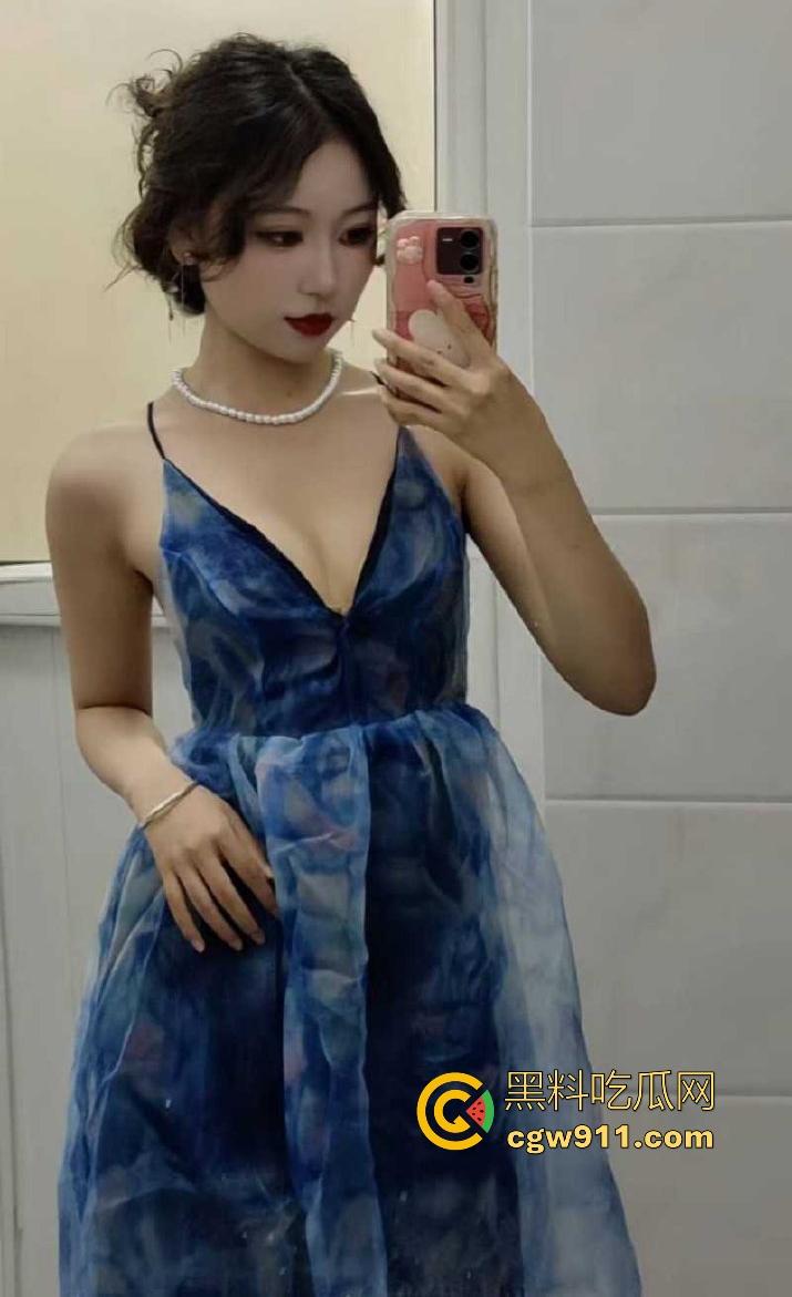 四川美术学院极品学姐【王芷情】与金主约炮被男友报复曝光私拍,性感骚货,极致后入爽到激烈抽搐!-3