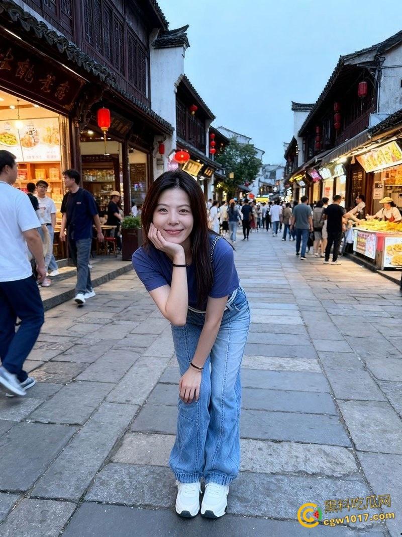 银行柜员【胡洁】,与领导酒店偷情被老公抓包,主动掰开小穴任由玩弄,不想戴套被强塞口中,淫荡娇喘反差十足!-3