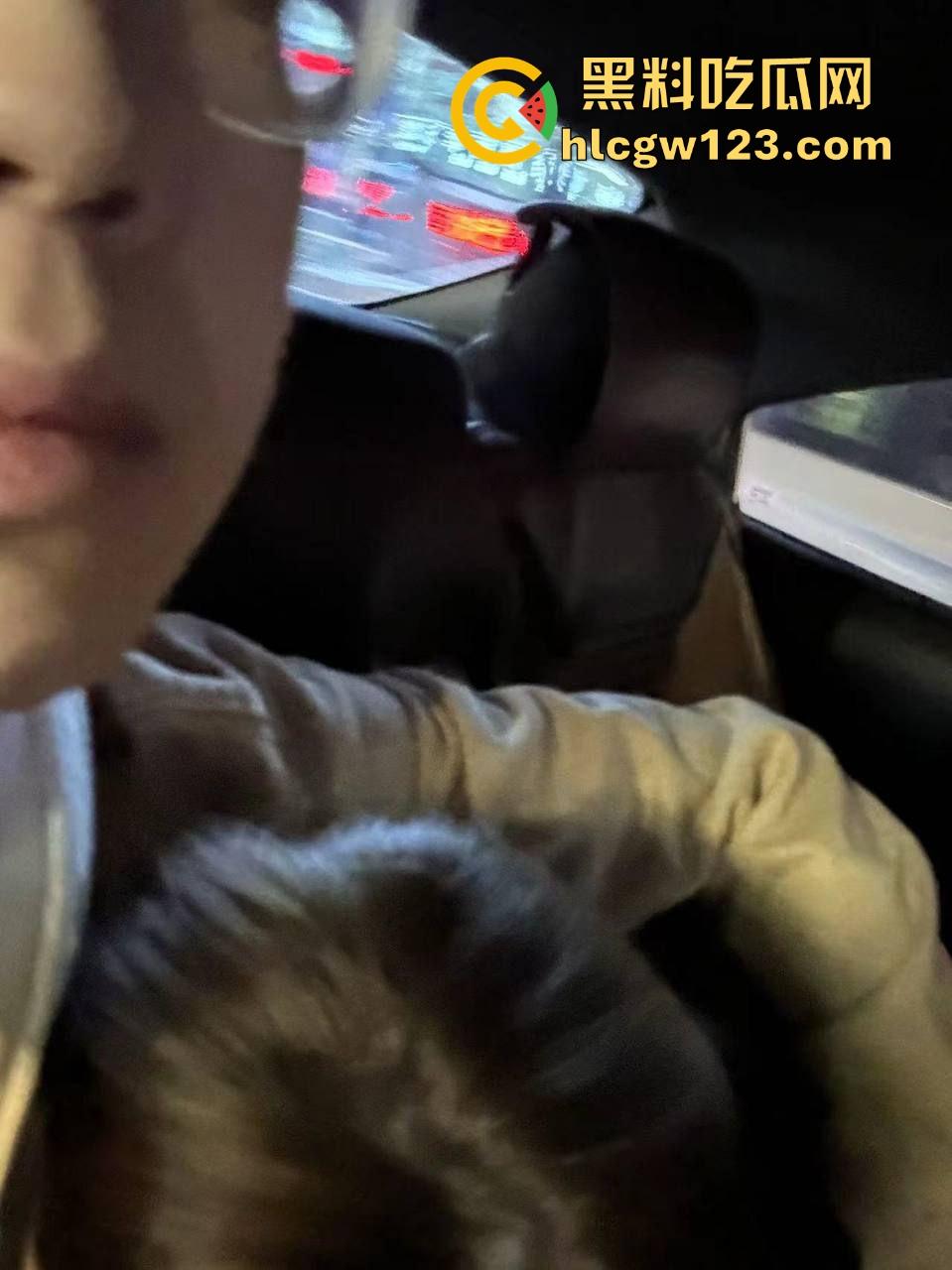 社交软件约炮极品大学生 见面就直接干 一边接电话一边后入 完全顶不住全射进去了！-5