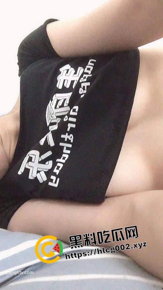 江苏食品药品职业技术学院大二母狗 没有反差就是骚 奶头滴蜡 暴力塞逼 骚到极致就是美-11