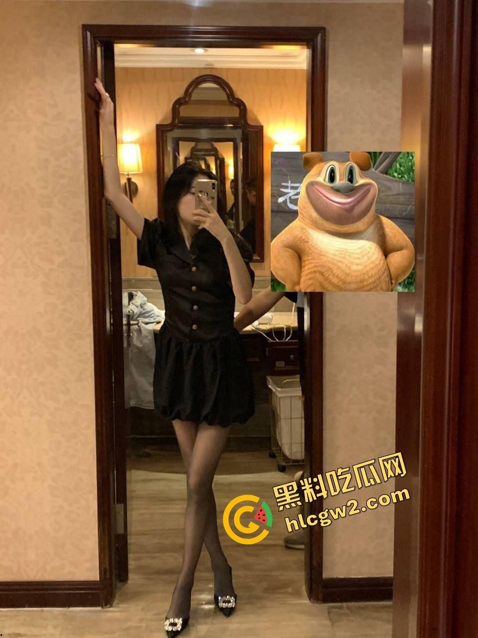 咸宁城市便捷酒店前台小姐『罗怡宁』大哥包养而辞职前台 口交舔屁眼！独家流出！-1