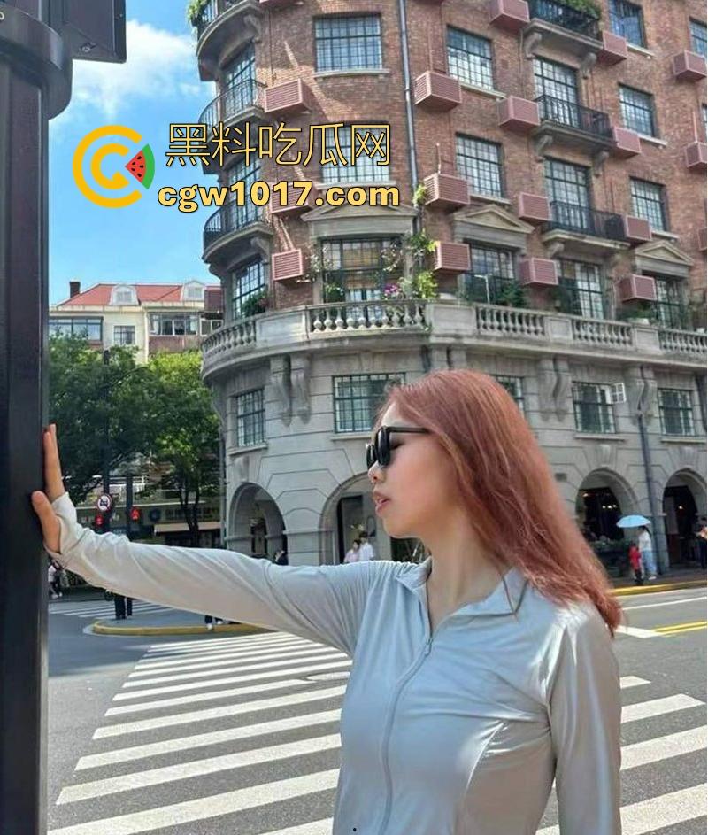 辽宁顶级母狗天天发信息求操，一天不操在哪狂叫，小穴被炮友操到外翻合不拢，颜值不高但胜在骚！-1