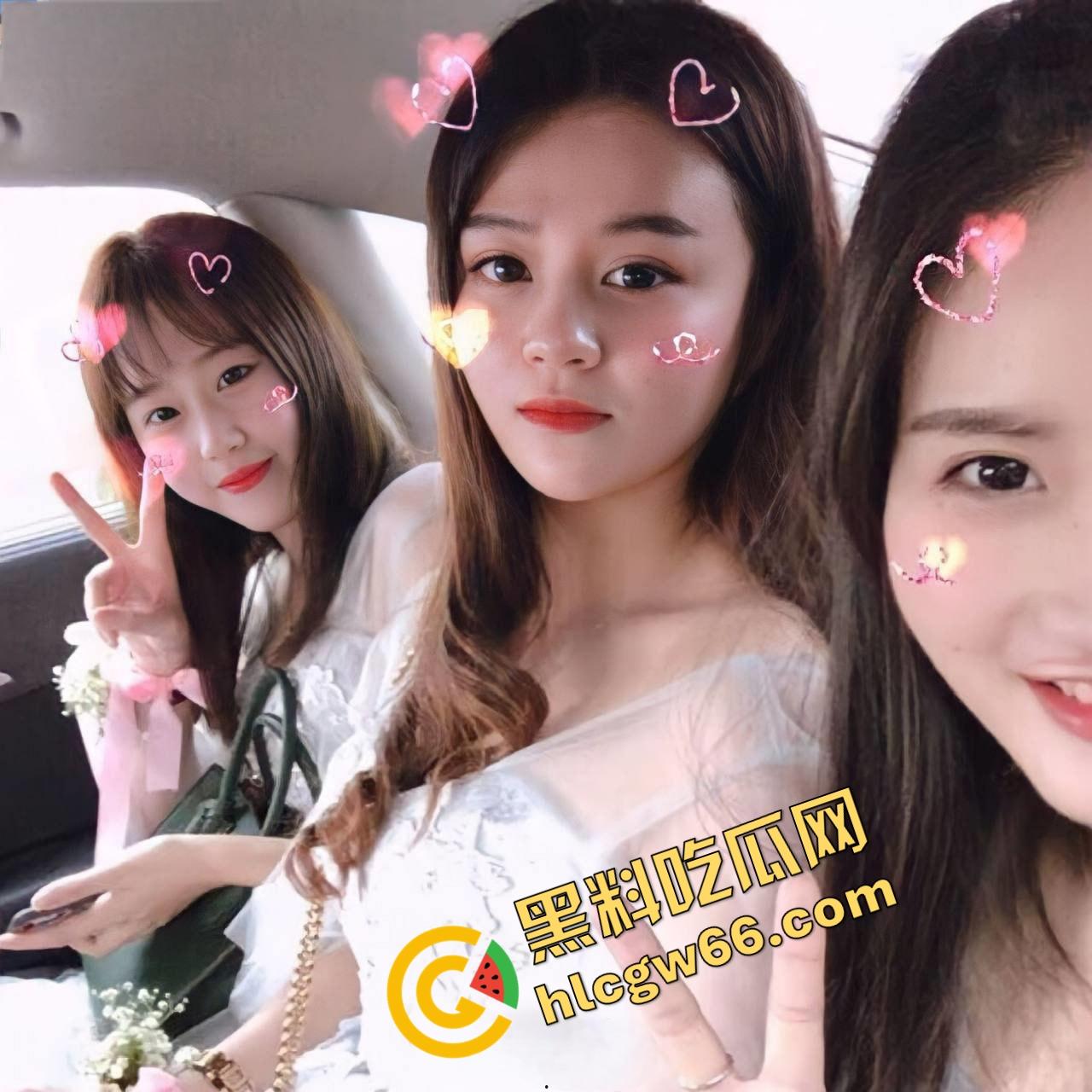 贤妻良母装不住了，翠河县人事科骚货人妻【杜晓媚】出轨同事被老公抓现行，母狗姿势曝光全网！-1