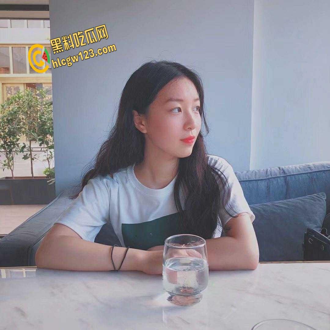 浙江嘉兴气质女幼师【曾素瑶】,出轨健身教练曝光,高颜值女神就此沦为肉棒的玩物!-2