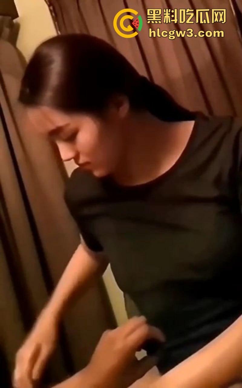 西安金钻会所推油天花板 高颜值技师推油打飞机手法惊人 无一鸡巴能逃她的神之手 撸鸡满分体验 !-21