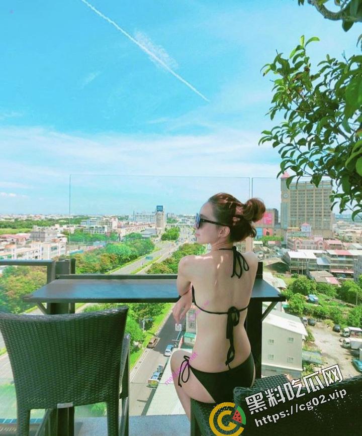 台湾版 PUA套路笔记 真实对话记录教你如何骗取反差婊 台妹【邱念婷】裸照 狂秀肥美大黑逼 附海量生活照-10