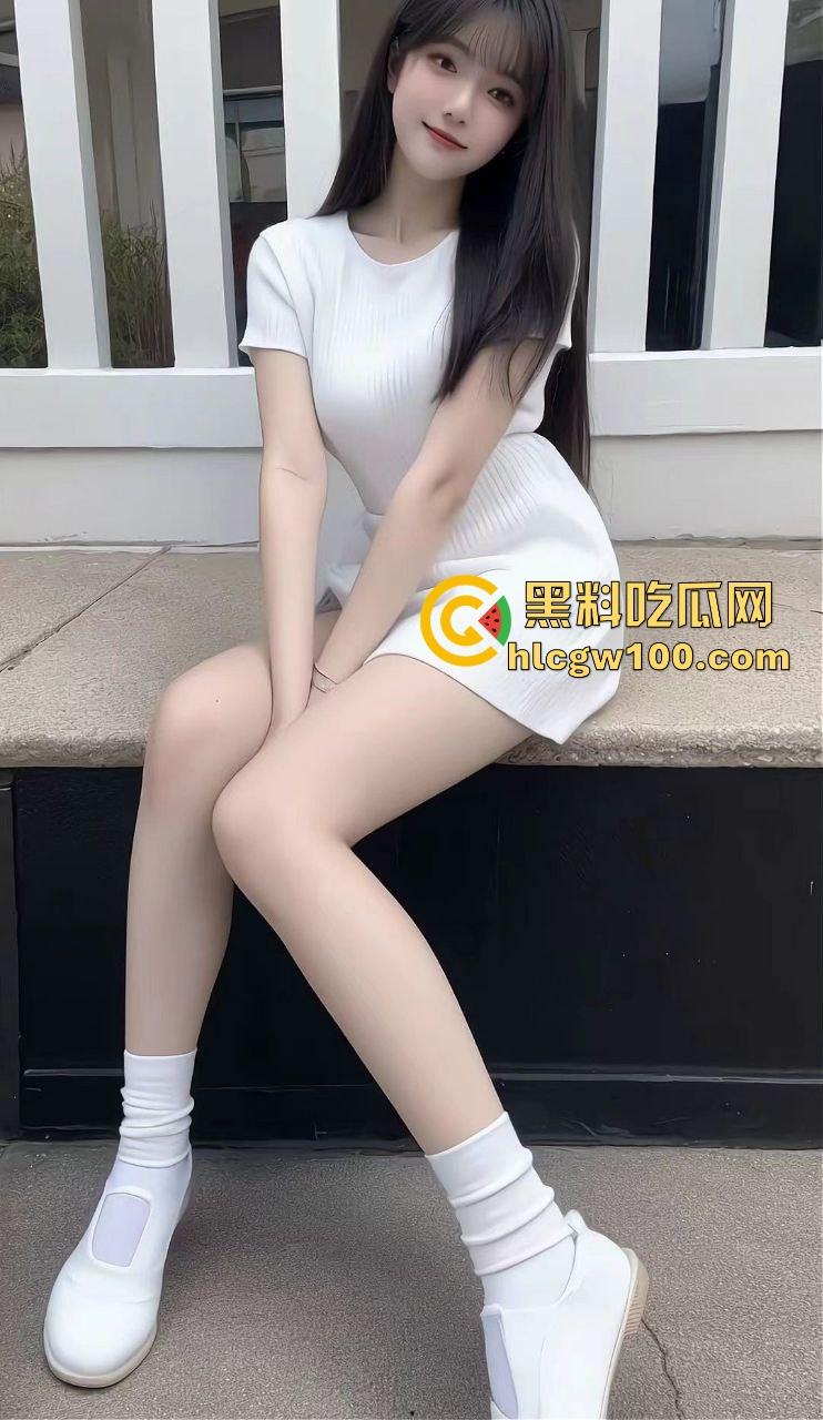 姐姐自慰忘记关门，弟弟全程偷拍求助网友，姐姐这是在堵管子还是修管子？有没有人主动请缨帮姐姐疏通！-2