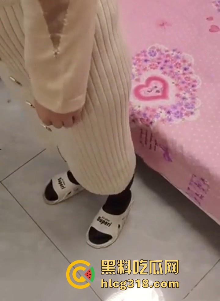 把黑丝良家嫂嫂操到大喷水 趁其不备还开发了一下后庭 敏感娇躯喷泉水做的嫂子！-4