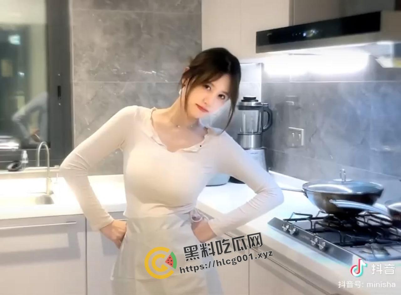 开盒超级网红【一栗小莎子】抖音千万粉丝 紫衣战神 擦边烧鸡女王 个人信息曝光-15