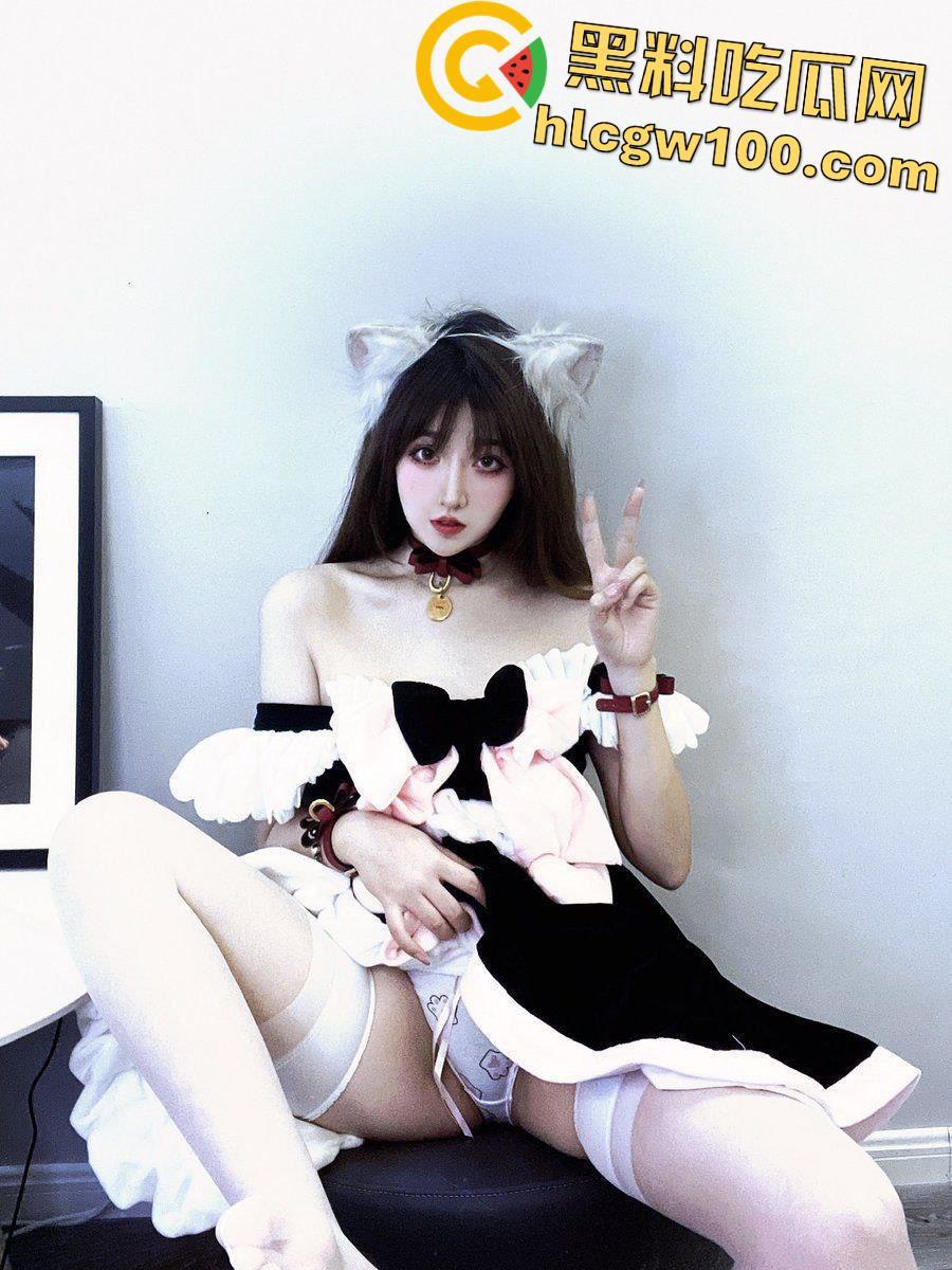 天津【郝天莙】按主人命令社死曝光,高颜值粉嫩白虎骚穴,纹身肥臀玩肛塞-11