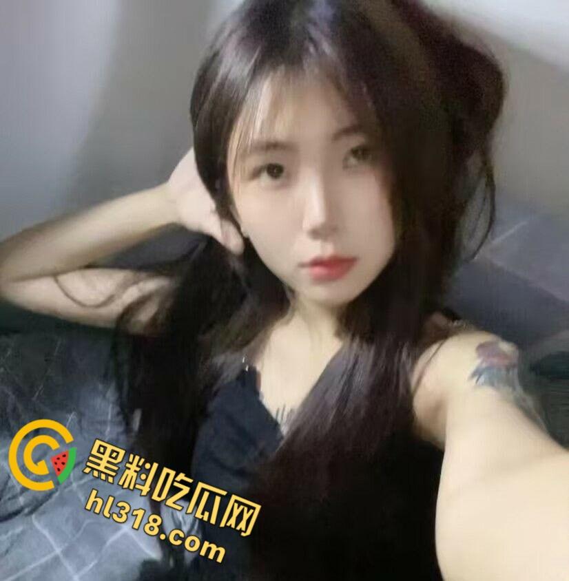 海口经济学院【王仙静】，上学约炮隔壁学校和老男人做爱，海口澄迈县众所周知骚鸡，母狗属性拉满！-2